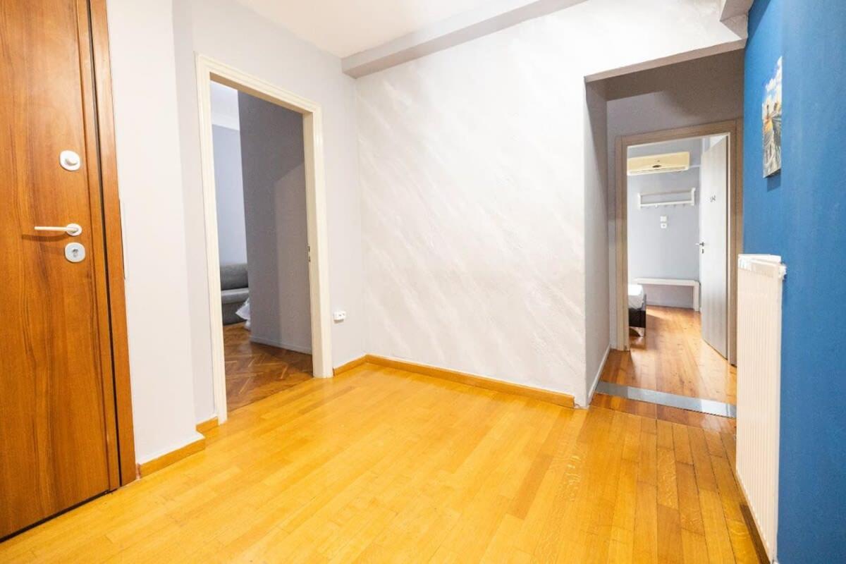 Apartment Egnatia Spacious 3 Bd In *
