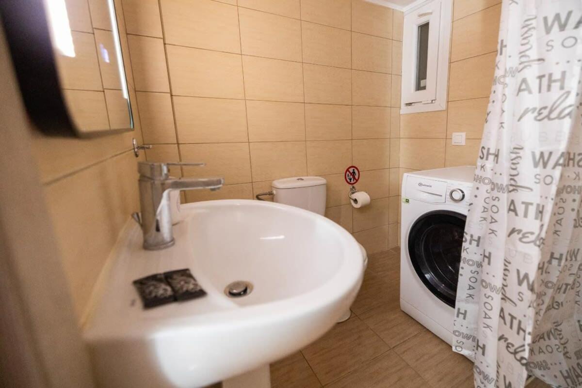 Apartment Egnatia Spacious 3 Bd In